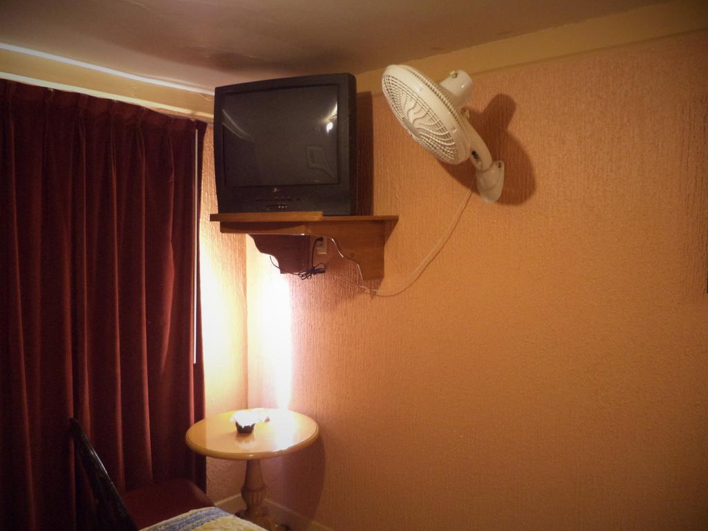 Hotel Diaz Tijuana Room photo